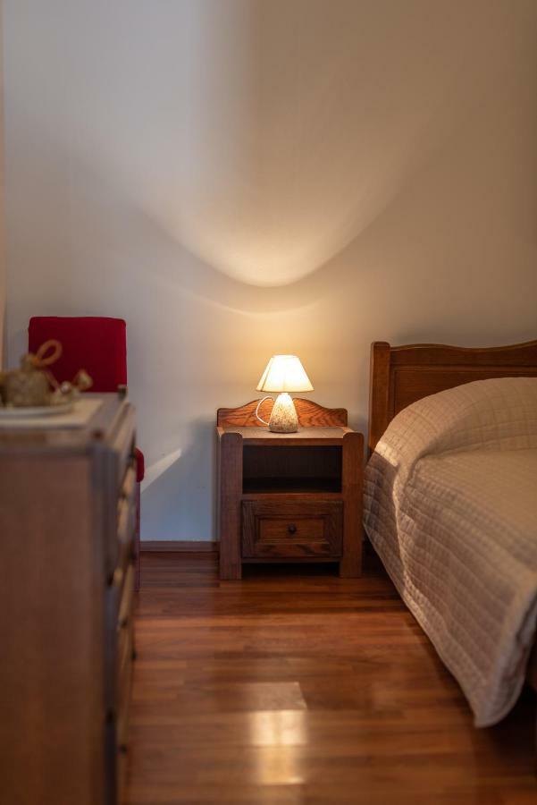 Apartment Dinka Трогір Екстер'єр фото