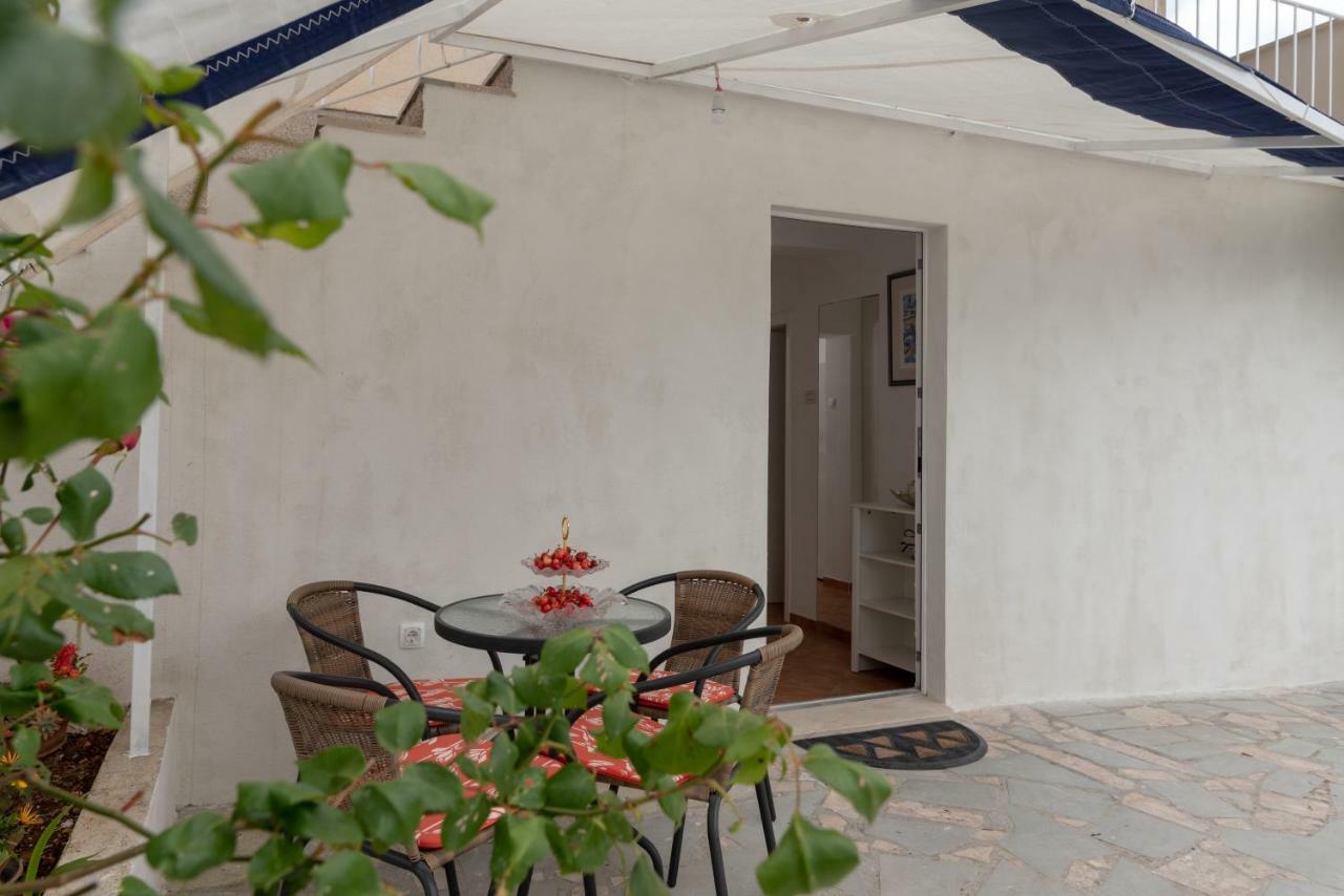 Apartment Dinka Трогір Екстер'єр фото